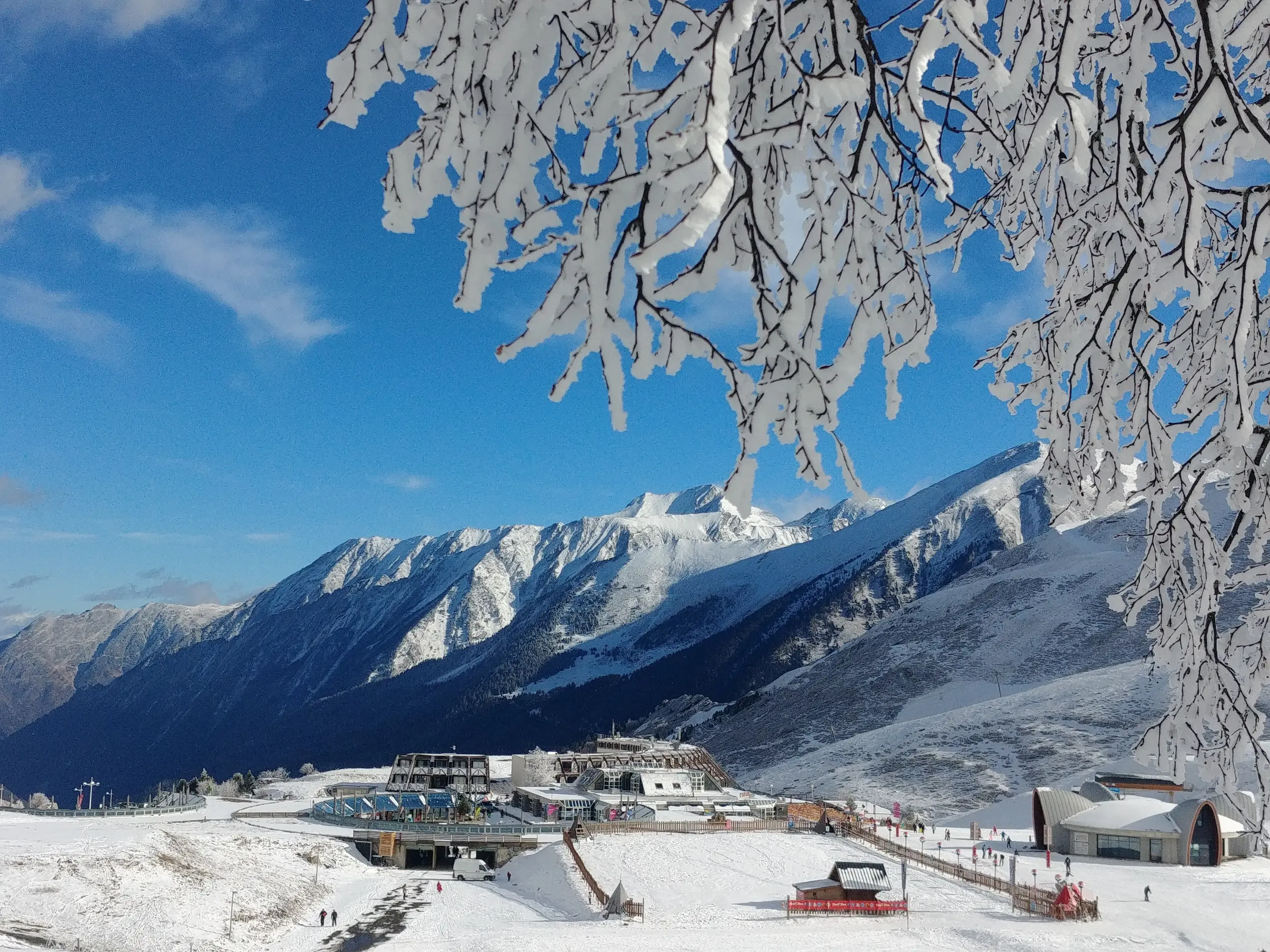 montagnes enneigées Piau Engaly